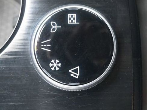 Used 2023 Nissan Rogue S image 14