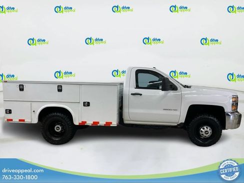 Used 2015 Chevrolet Silverado 3500 W/T w/ Snow Plow Prep Package AWD/4WD image 4