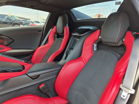 Used 2025 Chevrolet Corvette Stingray Preferred Conv w/ Z51 Performance Package RWD image 26