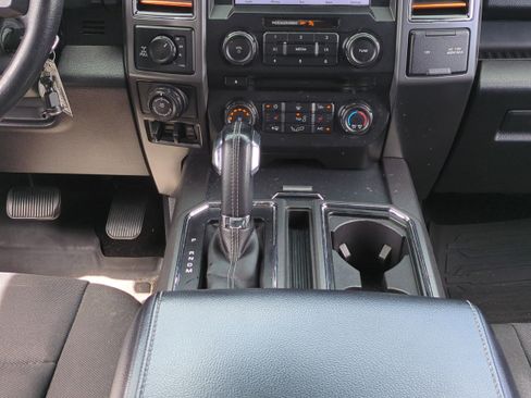 Used 2018 Ford F150 XLT w/ Equipment Group 302A Luxury image 20