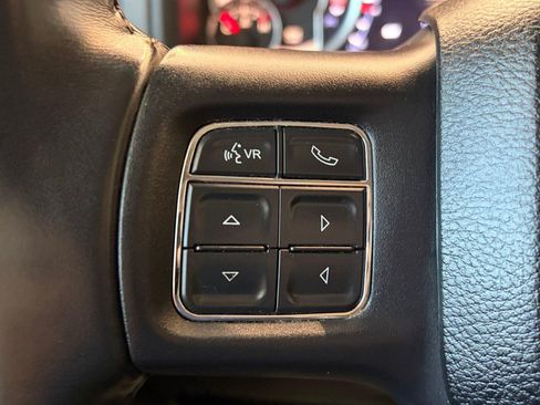Used 2015 RAM 1500 Big Horn RWD image 32