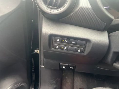 Used 2024 Nissan Kicks S image 19