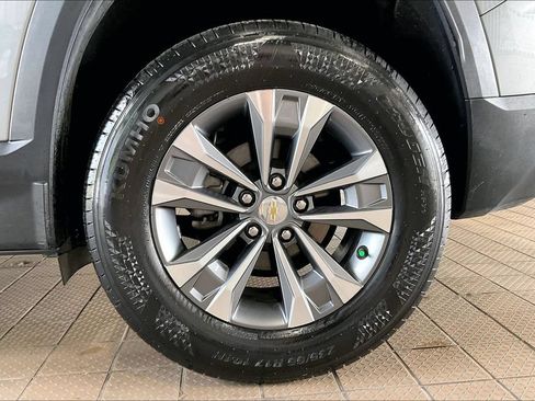 Used 2025 Chevrolet Equinox LT w/ Convenience Package II FWD image 31