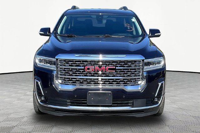 Used 2021 GMC Acadia Denali w/ Denali Technology Package AWD/4WD image 2