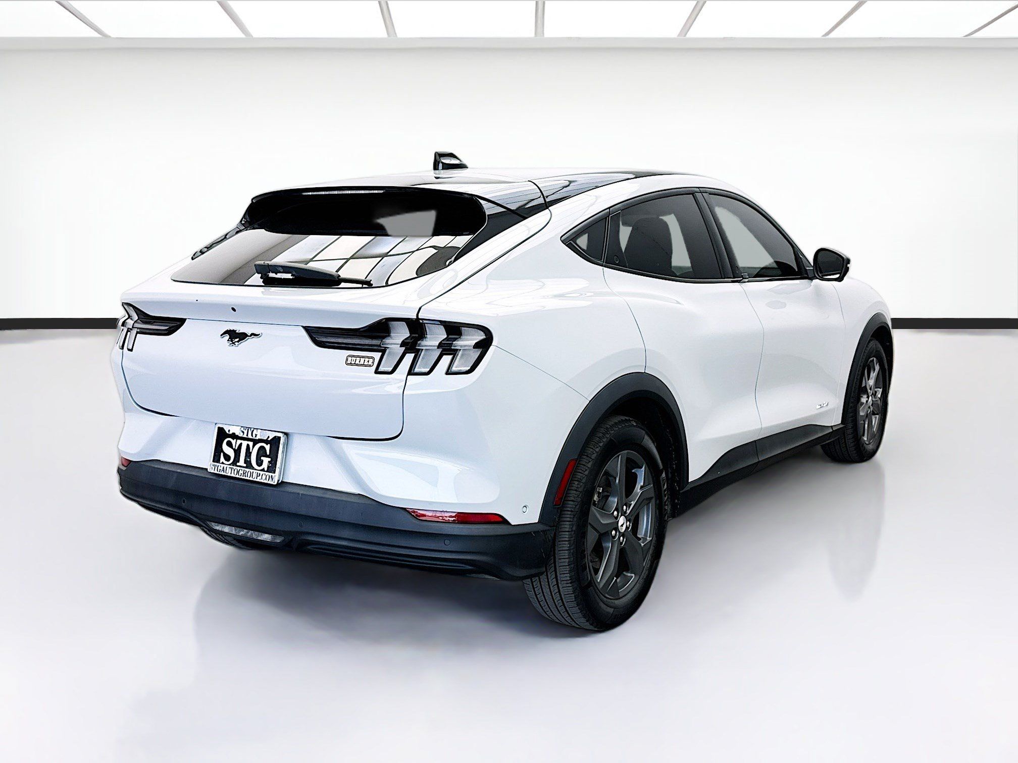 Used 2023 Ford Mustang Mach-E Select RWD image 4