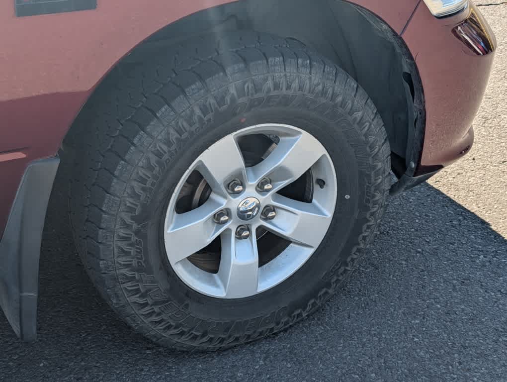 Used 2019 RAM 1500 Express AWD/4WD image 14