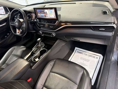 Used 2024 Nissan Altima 2.5 SR w/ SR Premium Package image 59