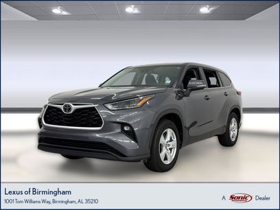 Used 2025 Toyota Highlander LE