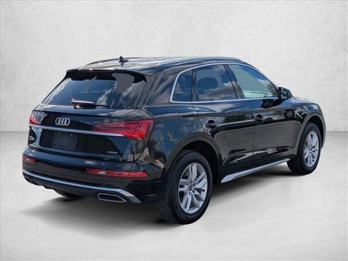 Used 2022 Audi Q5 2.0T Premium w/ Convenience Package image 5