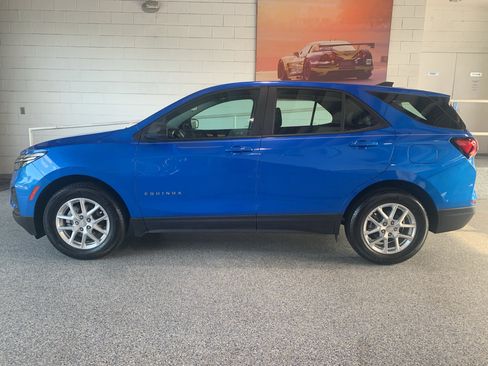 Used 2024 Chevrolet Equinox LS FWD image 5