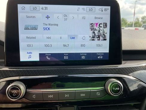 Used 2024 Ford Escape ST-Line w/ Cold Weather Package image 28