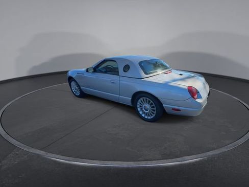 Used 2004 Ford Thunderbird image 10