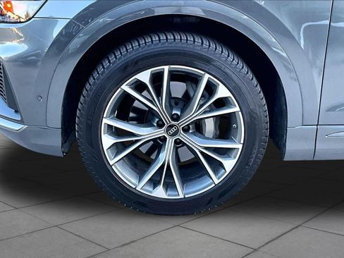 Used 2023 Audi Q8 Premium Plus AWD/4WD image 11