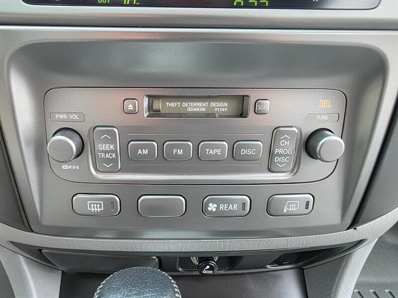 Used 2004 Toyota Land Cruiser w/ Convenience Pkg AWD/4WD image 57