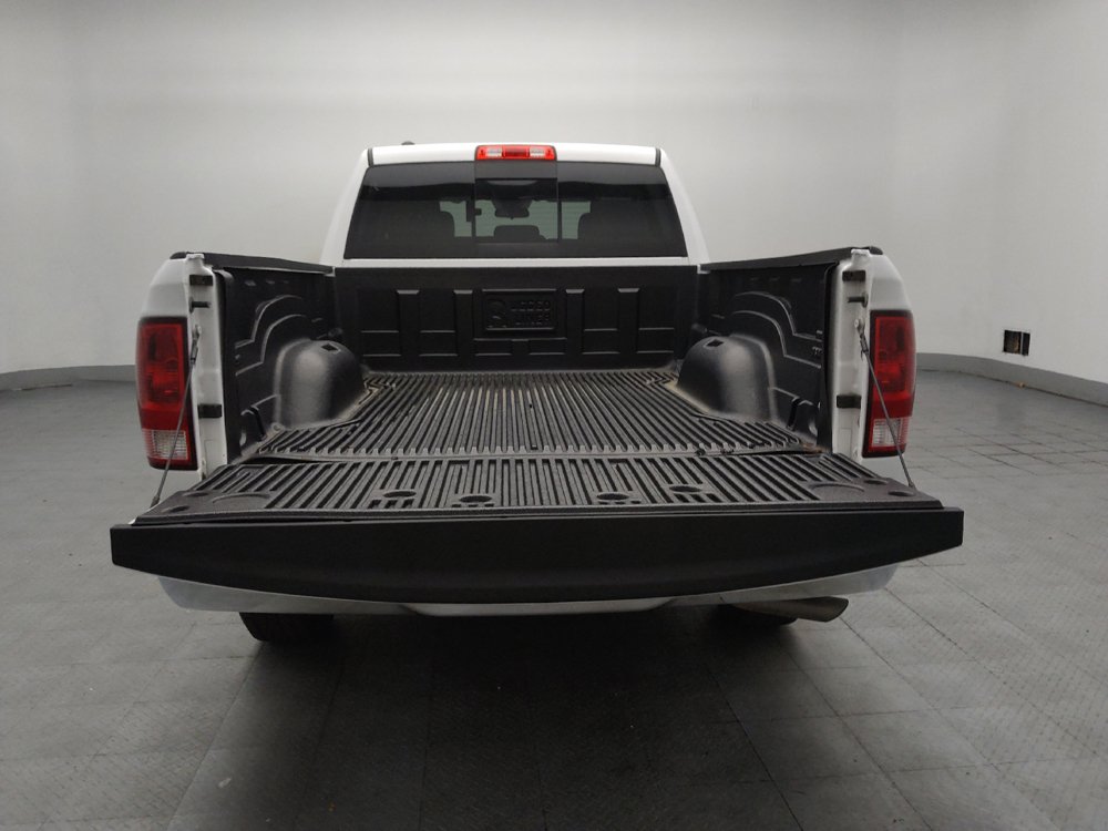 Used 2020 RAM 1500 Classic SLT RWD image 29
