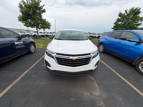 Used 2023 Chevrolet Equinox LS w/ LS Convenience Package FWD image 5