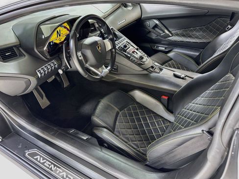 Used 2017 Lamborghini Aventador LP 700-4 AWD/4WD image 13