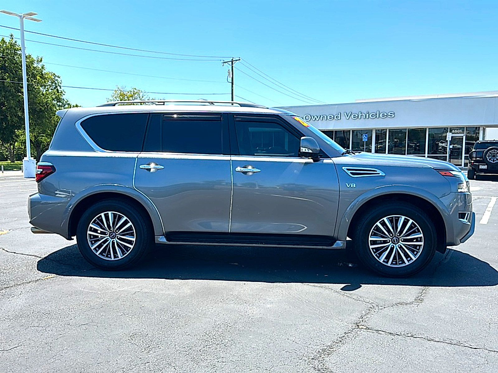 Used 2021 Nissan Armada SL RWD image 9