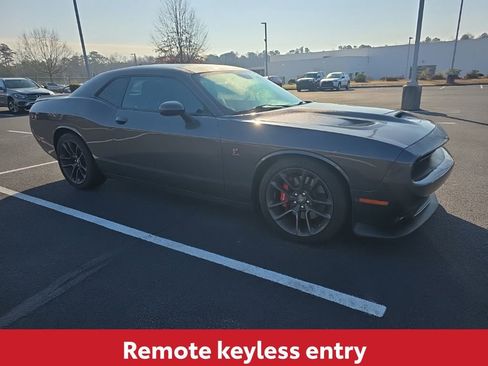Used 2022 Dodge Challenger R/T Scat Pack image 13