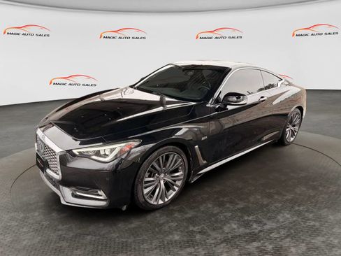 Used 2018 INFINITI Q60 3.0t Luxe w/ Sensory Package 3.0T Luxe AWD/4WD image 6