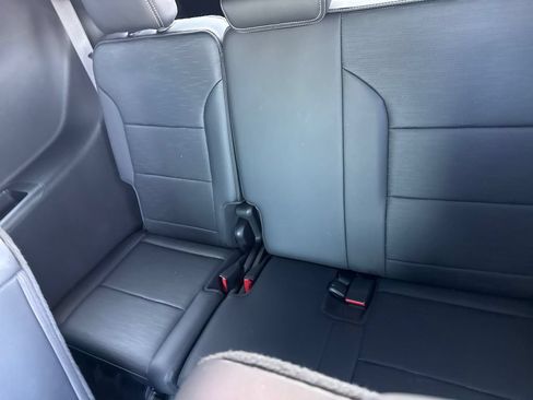 Used 2026 Buick Enclave Sport Touring FWD image 28