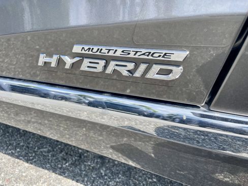 Used 2022 Lexus LS 500h AWD w/ Luxury Package image 36