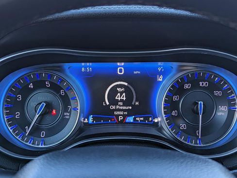 Used 2021 Chrysler 300 Touring L image 20