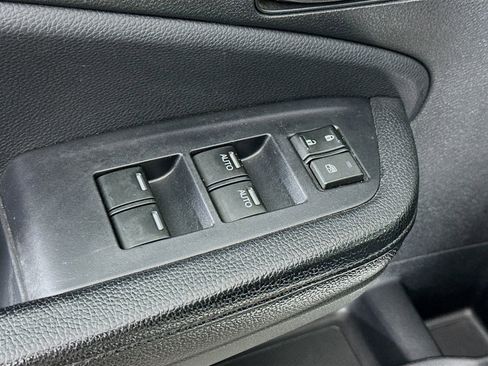 Used 2018 Honda Pilot EX-L image 18