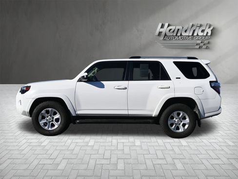 Used 2020 Toyota 4Runner SR5 image 7