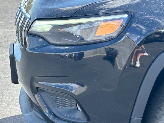 Used 2019 Jeep Cherokee Latitude w/ Popular Appearance Group AWD/4WD image 12