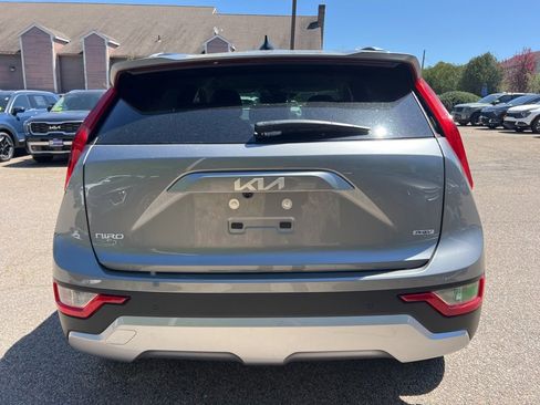 New 2025 Kia Niro EX w/ EX Cold Weather Package image 3