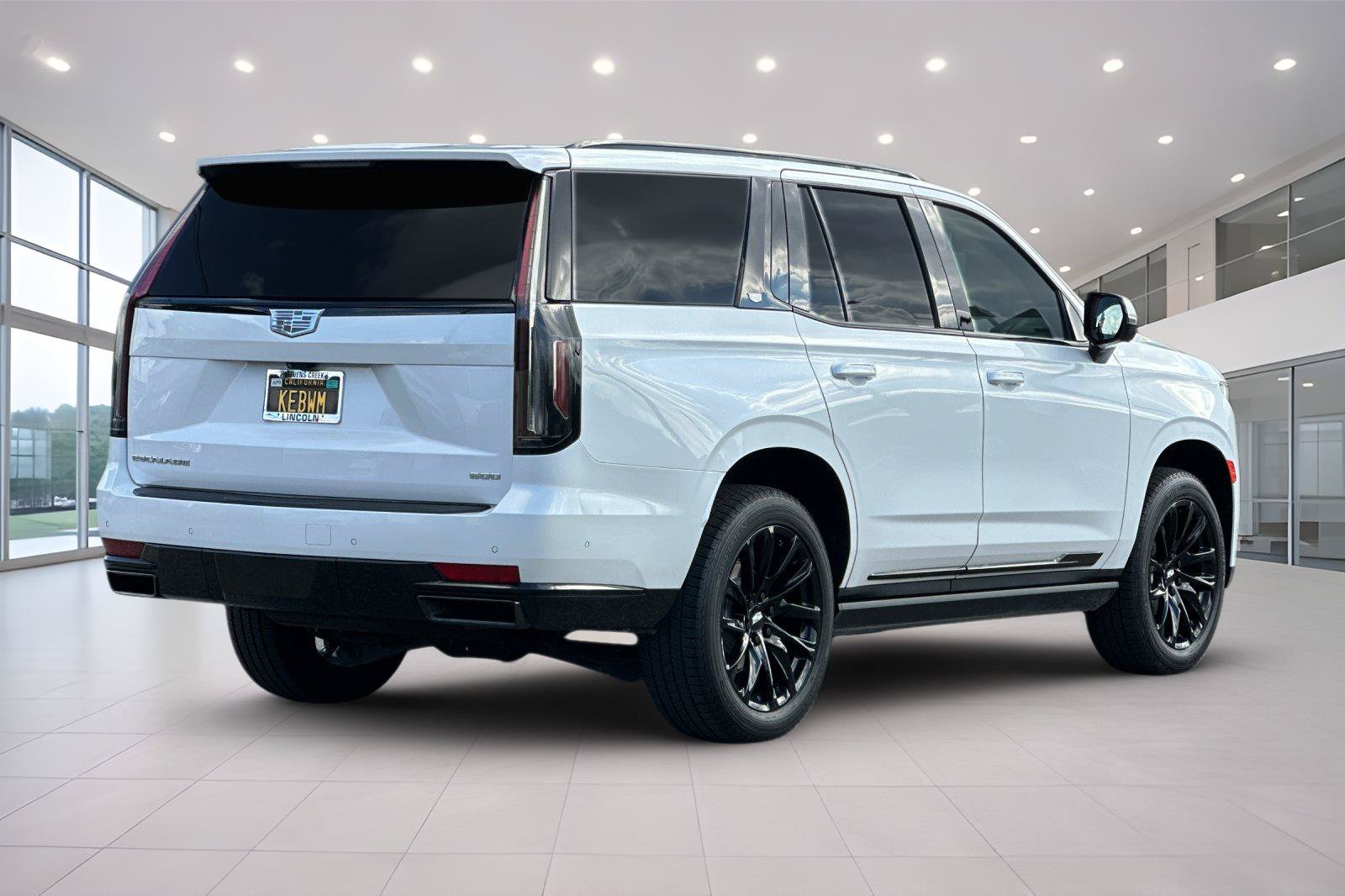 Used 2023 Cadillac Escalade Sport Platinum w/ LPO, ONYX Package AWD/4WD image 4