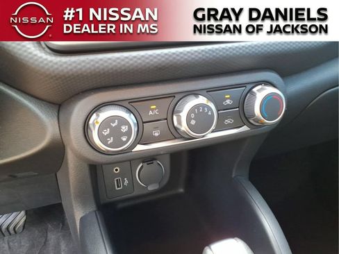 Certified 2025 Nissan Kicks Play S FWD image 18