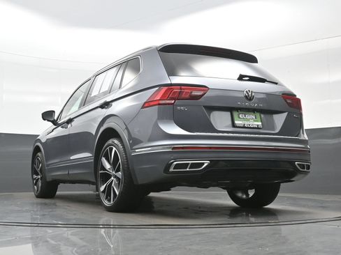 Used 2024 Volkswagen Tiguan SEL R-Line AWD/4WD image 33
