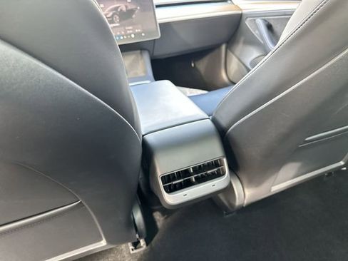Used 2022 Tesla Model 3 image 25