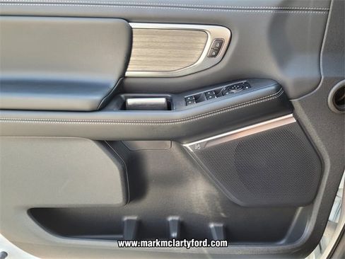 New 2025 Ford Expedition Platinum w/ Driver's Package image 22