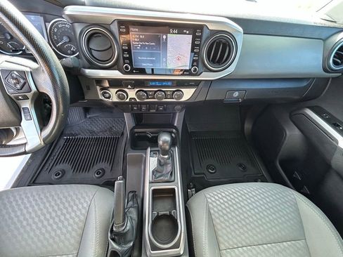 Used 2023 Toyota Tacoma SR5 AWD/4WD image 18