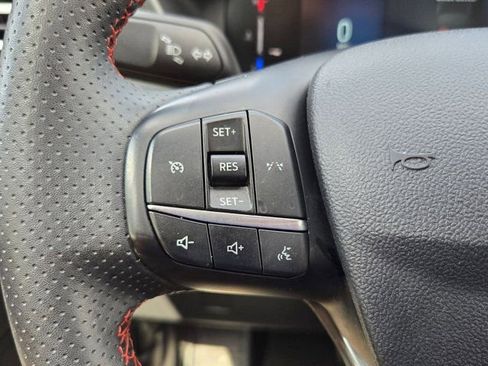 Used 2025 Ford Escape ST-Line FWD image 19