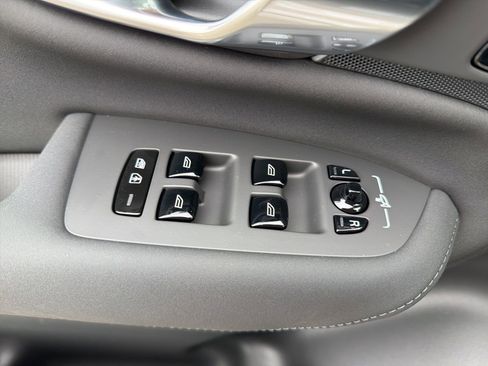 New 2026 Volvo XC90 T8 Plus w/ Protection Package Premier image 70