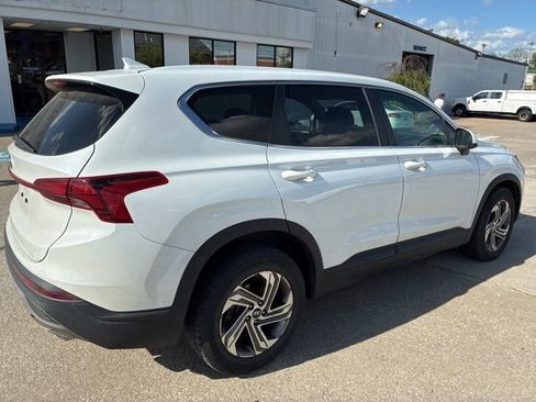 Used 2022 Hyundai Santa Fe SE image 6