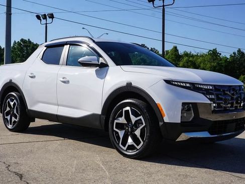 Used 2024 Hyundai Santa Cruz Limited AWD/4WD image 2