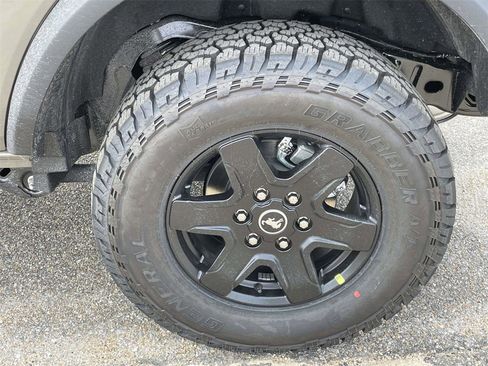 New 2025 Ford Bronco Big Bend image 9