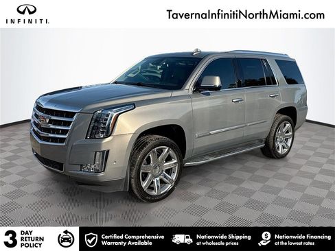 Used 2018 Cadillac Escalade Luxury image 1