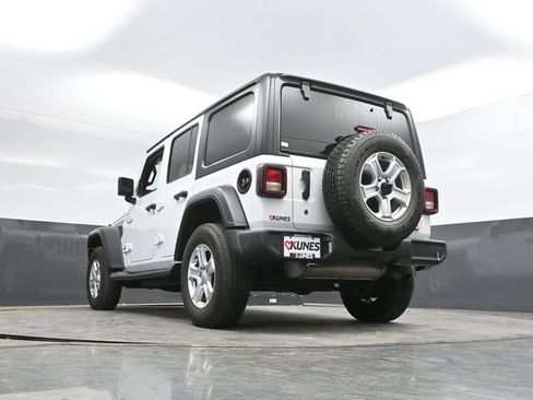 Certified 2018 Jeep Wrangler Unlimited Sport S AWD/4WD image 50