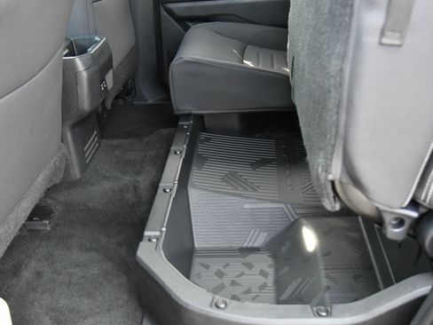 Used 2024 Toyota Tacoma TRD Sport image 38