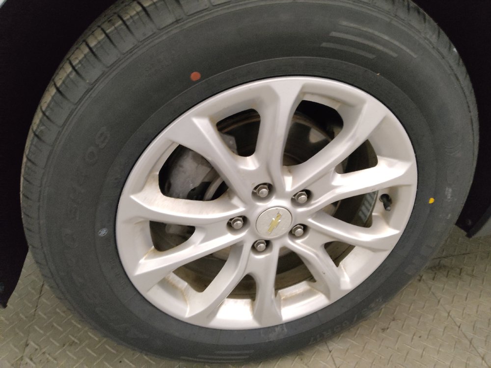 Used 2019 Chevrolet Equinox LS w/ LS Convenience Package FWD image 31