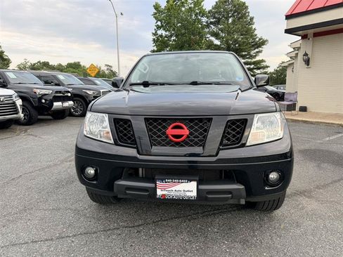 Used 2020 Nissan Frontier SV w/ Midnight Edition Floor Mats AWD/4WD image 2
