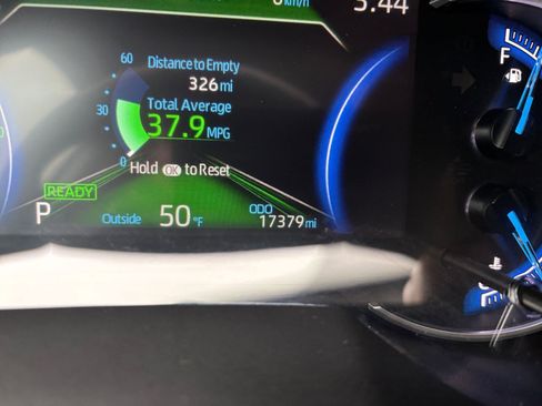 Used 2025 Toyota RAV4 LE image 39