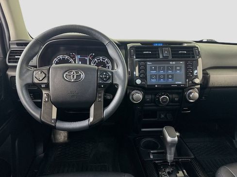 Used 2020 Toyota 4Runner TRD Off-Road Premium AWD/4WD image 25