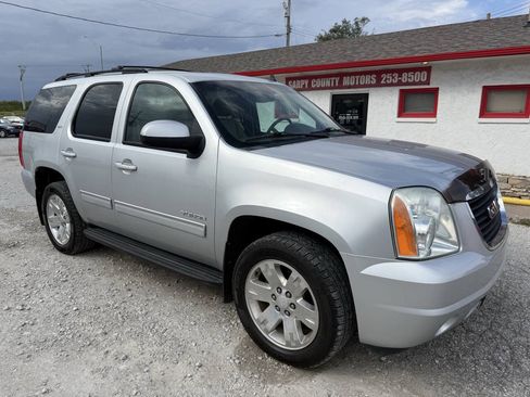 Used 2012 GMC Yukon SLT AWD/4WD image 1